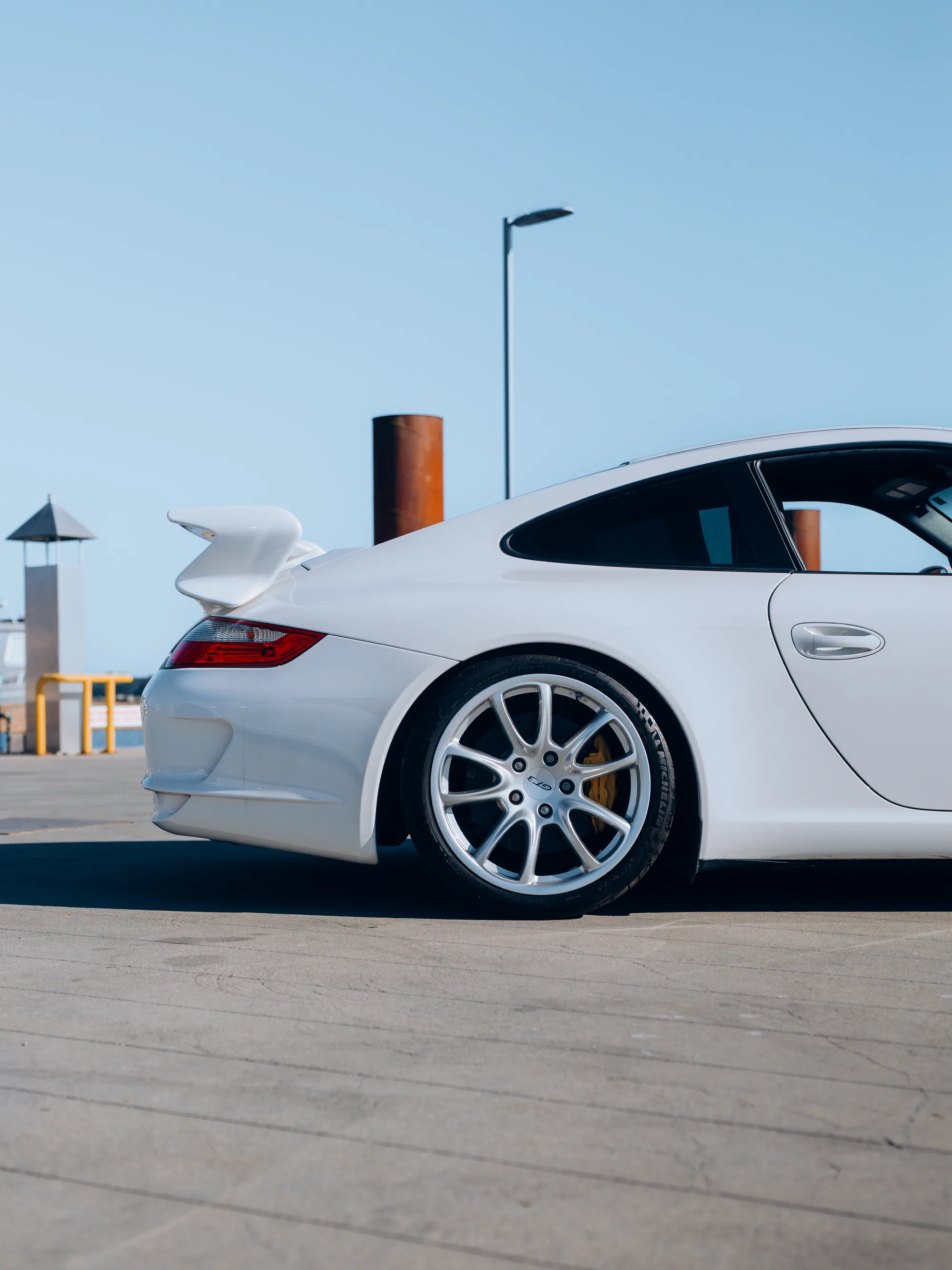 Side profile of the Porsche 997.1 GT3